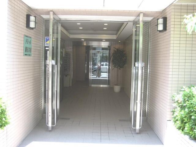 ドミール東日本橋のエントランス|正面玄関 