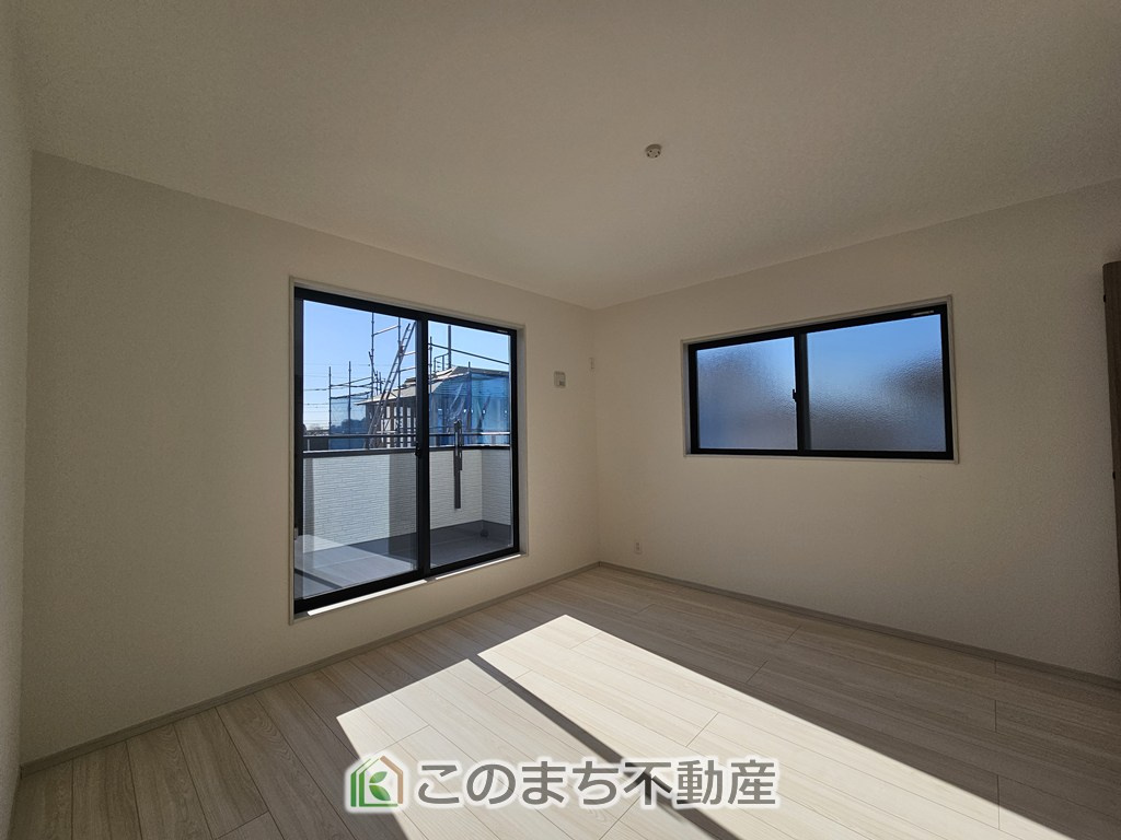 いろどりアイタウン栃木市平柳町3丁目22-P2の洋室|南向きで陽当たりの良い洋室♪風通しもよく快適です☆