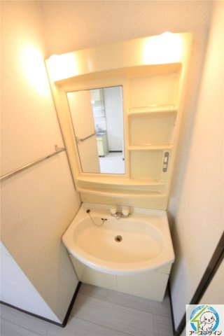 プラザ朝霧の洗面所|※類似部屋