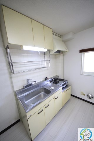 プラザ朝霧のキッチン|※類似部屋