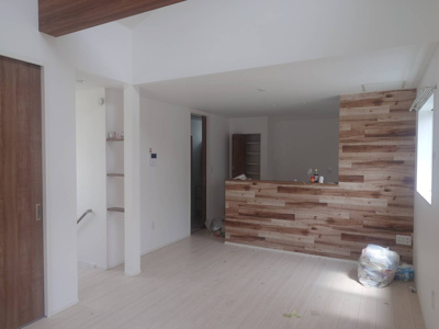 【居間・リビング】 | 安行出羽４丁目