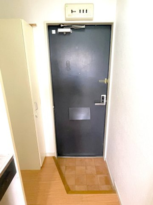 【玄関】 | ハイエスト浜田町　206