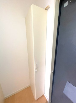 【玄関】 | ハイエスト浜田町　206