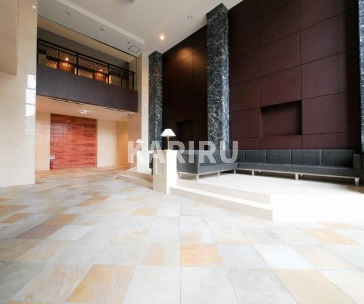 エスティメゾン京橋のロビー