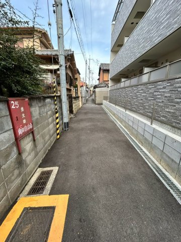 東大阪市角田3丁目　中古戸建の前面道路含む現地写真