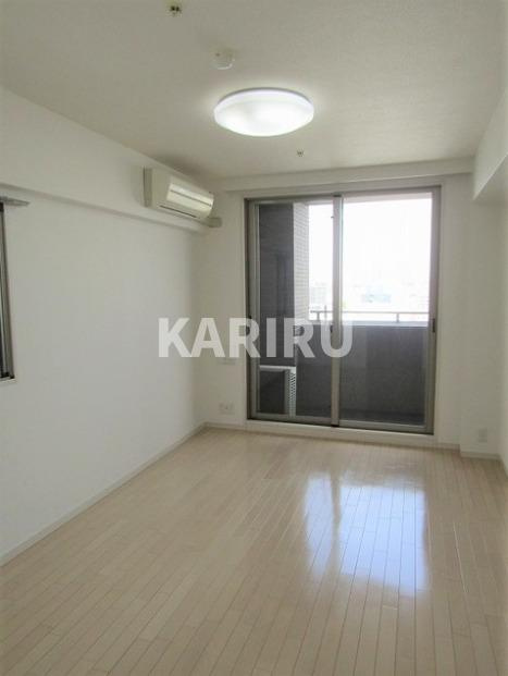 エスティメゾン京橋の居間・リビング