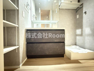 【洗面所】 | 【ペット共生・ZEHマンション】Maison de Mine Nagai Parc Est.・旭化成ヘーベルメゾンHEBEL HAUS | コンパクトで使いやすい洗面所