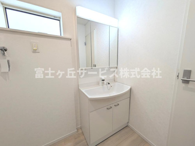 【独立洗面台】 | 浜松市中央区神田町 2期 新築一戸建て 2号棟 | 独立洗面台です