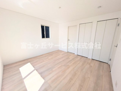 【寝室】 | 浜松市中央区神田町 2期 新築一戸建て 2号棟 | 寝室です