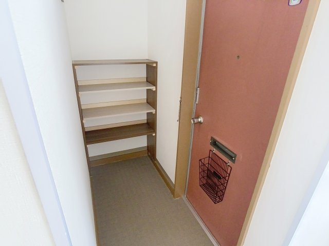 レジデンス横山の玄関