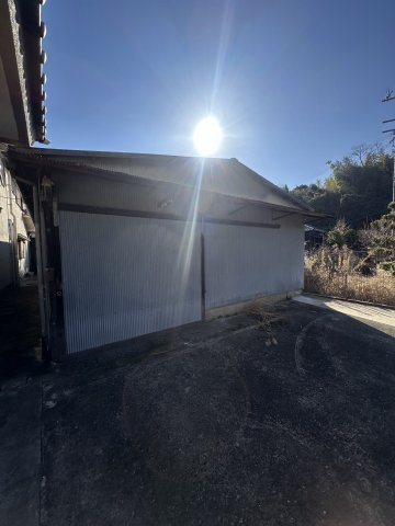 和歌山市西戸建の駐車場