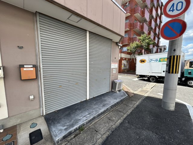 桜井市粟殿店舗