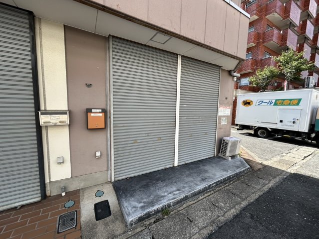 桜井市粟殿店舗