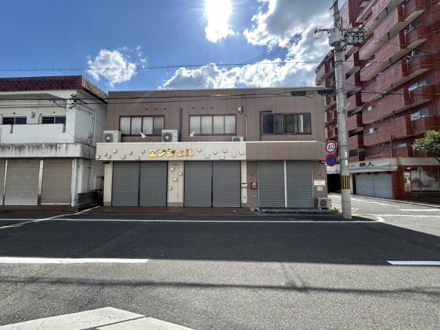 桜井市粟殿店舗