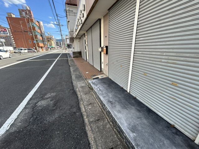 桜井市粟殿店舗