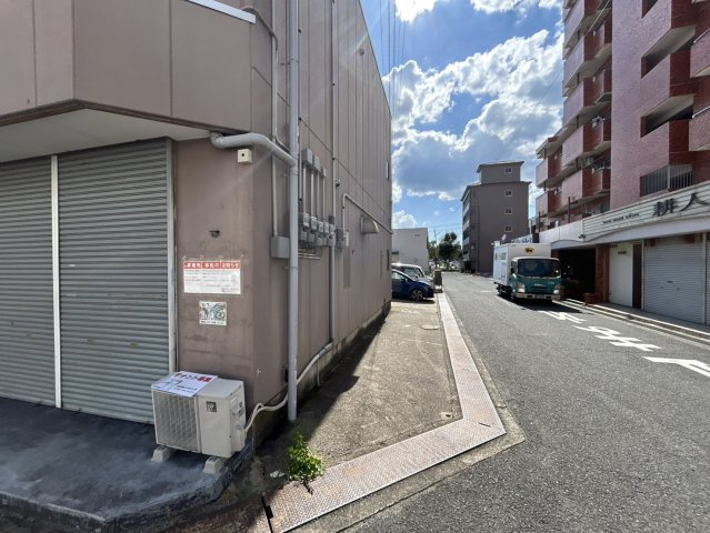 桜井市粟殿店舗