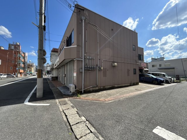 桜井市粟殿店舗