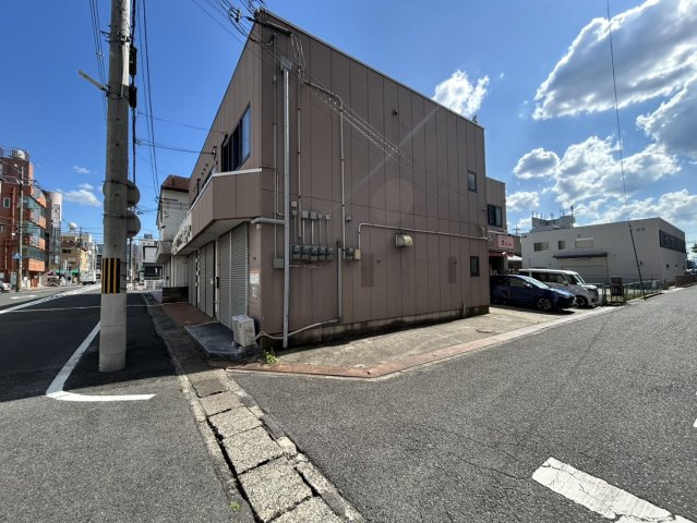 桜井市粟殿店舗