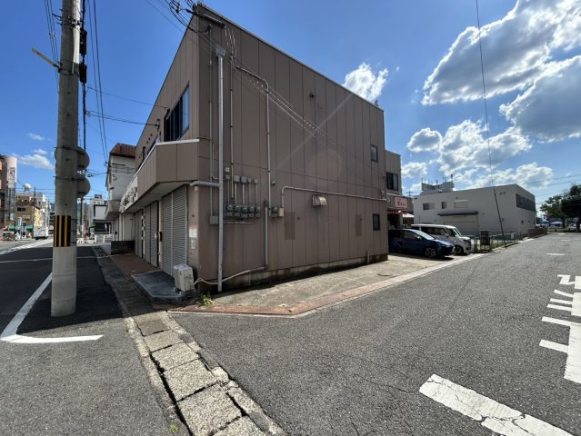 桜井市粟殿店舗