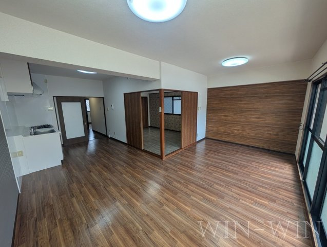 ルミエールの居間・リビング