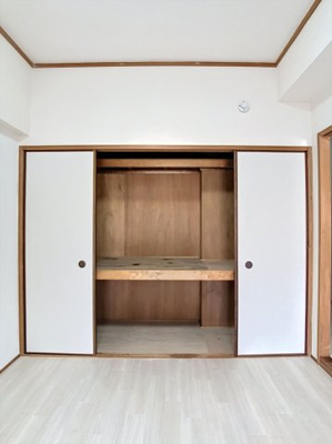 【収納】 | コロニアルリビング西島田ウエストタワー