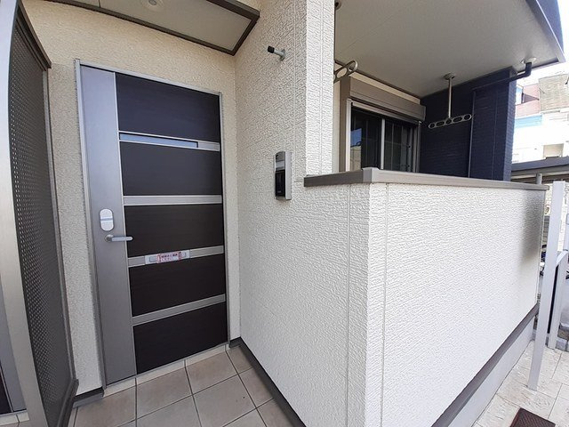 ルシェロ上ヶ原の玄関