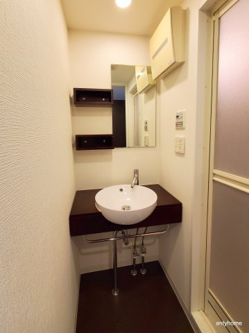 SERENiTE本町エコートの洗面所