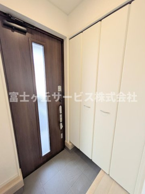 【玄関】 | 浜松市中央区萩丘5丁目 2期 新築一戸建て 2号棟 | 玄関です