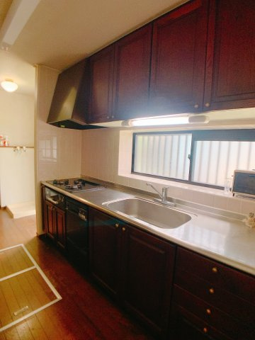 【キッチン】 | ◇◆伊勢原市大住台3丁目 中古戸建◆◇ | 収納スペースが多く便利です！