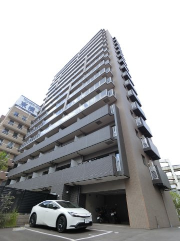 オーパスレジデンス千葉駅前の外観