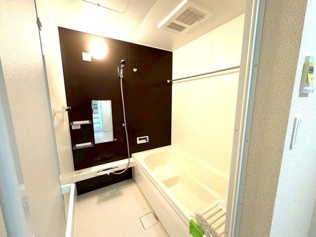 静岡市葵区昭府二丁目　６期　新築戸建　全１棟　の浴室