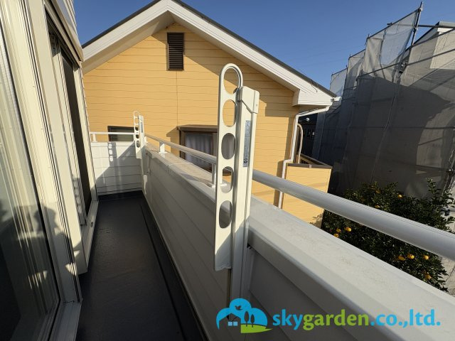 茅ヶ崎市円蔵　新築戸建　全1棟1号棟のバルコニー|開放的で明るい空間を演出してくれるバルコニーです