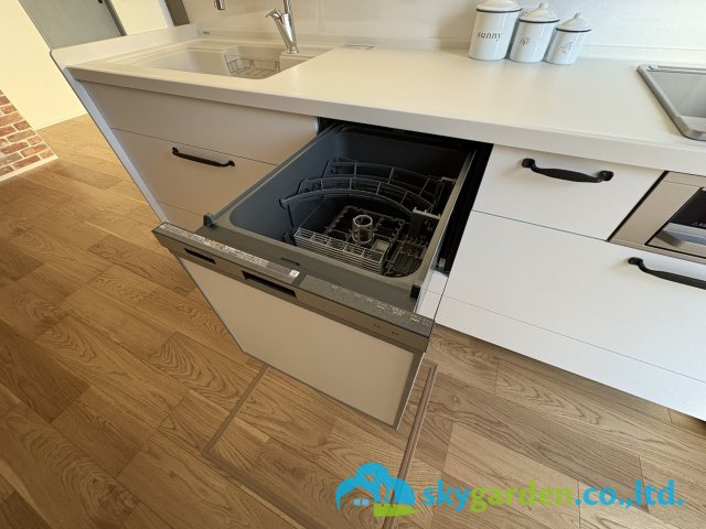 茅ヶ崎市円蔵　新築戸建　全1棟1号棟のキッチン|食洗機付いてます