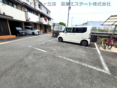 【駐車場】 | メゾネットアーリア