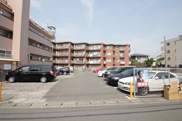 多摩川ペアパーキングの外観
