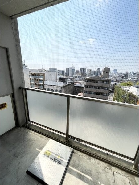 プライマル名古屋吹上のバルコニー