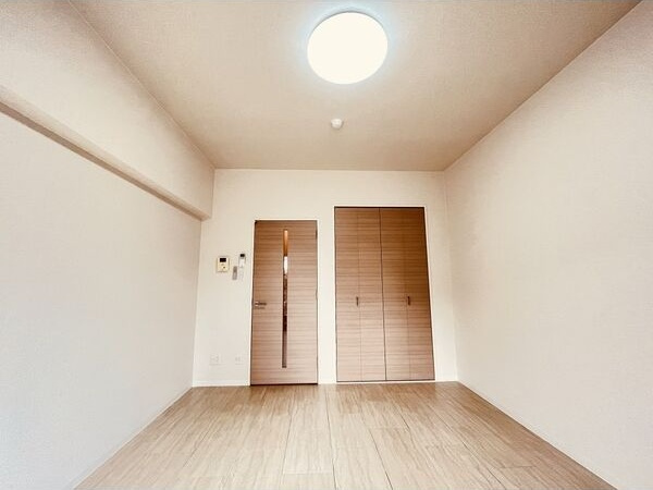 プライマル名古屋吹上の居間・リビング