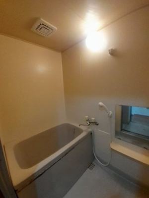 【浴室】 | カンフォートＨＩＲＡＯＫＡ | きれいなお風呂です
