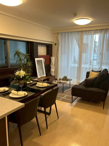 クオス中山の居間・リビング|家具等は売買対象外となります