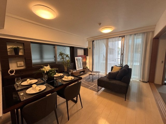 クオス中山の居間・リビング|家具等は売買対象外となります