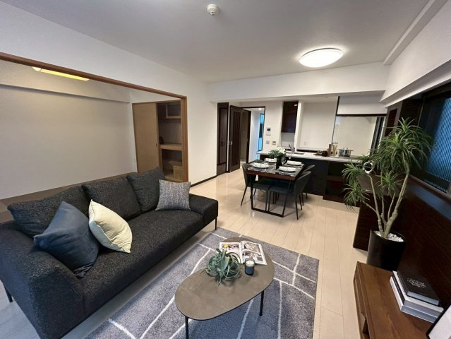 クオス中山の居間・リビング|家具等は売買対象外となります