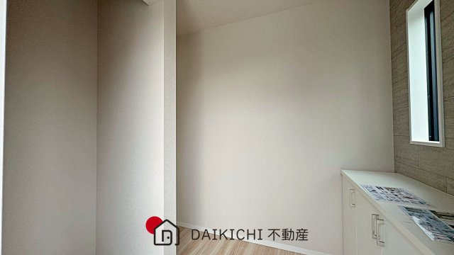 【玄関】 | 久喜市久喜東27期　LIGARE　新築戸建　全2棟　2号棟