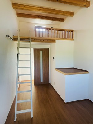 N4の内装|明るい色調の室内です