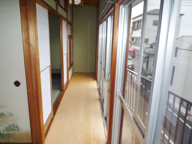 南海和歌山港線 和歌山港駅 平屋 築54年のバルコニー