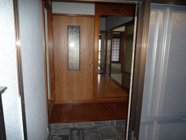 南海和歌山港線 和歌山港駅 平屋 築54年の玄関