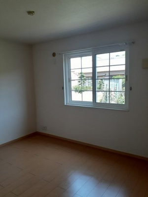 【内装】 | プラシード | 明るい色調の室内です