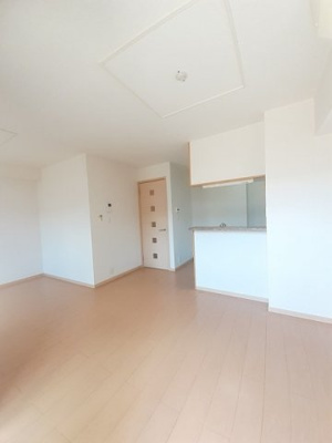 【居間・リビング】 | サンレミ・ブーケ・アイ | リビングです