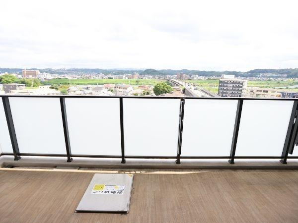 クレアネクスト古国府ザ・タワーのバルコニー|バルコニーは、日当たりが良好で、たっぷりと太陽の光を感じながら過ごすことができます。リラックスした時間を過ごすのにぴったりの場所です！スロップシンクもございます！！