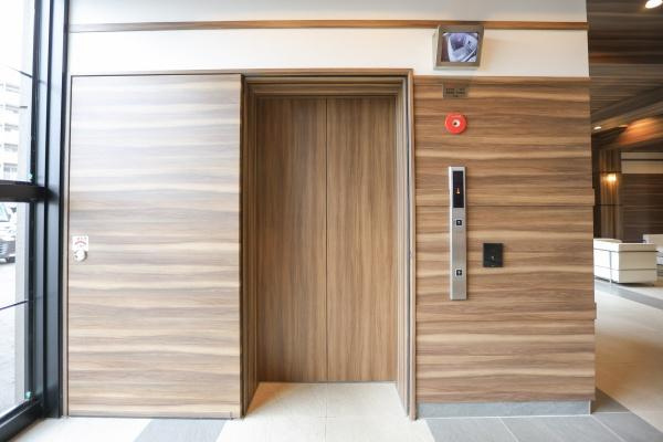 クレアネクスト古国府ザ・タワーのエントランス|エレベーター前