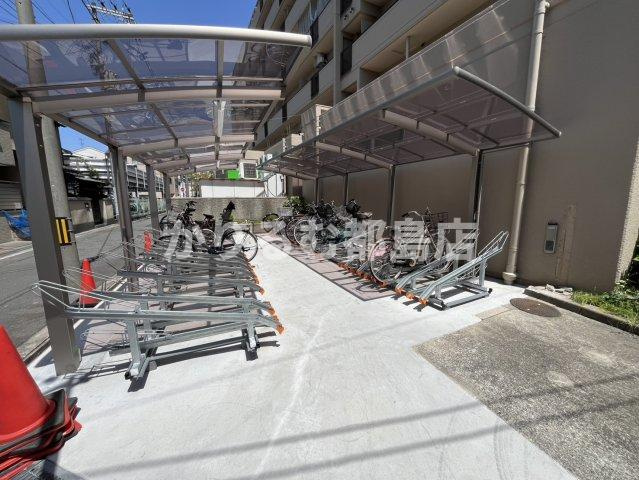 クレアコートの駐車場